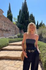 ELSA HOSK - Instagram Photos 07/25/2022
