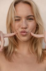 EMMA BROOKS for Elite Daily, July 2022