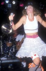 GWEN STEFANI Performs at The Roxy in Hollywood 09/12/1989