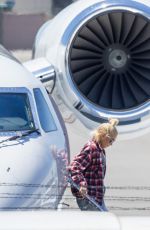 GWEN STEFANI Touch Down in La La Land on Her Private Jet 07/19/2022