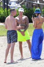HAILEY and Justin BIEBER, LAUREN SCRUGGS, Jason Keneddy and Usher at a Lake in Idaho 07/05/2022