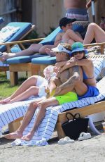 HAILEY and Justin BIEBER, LAUREN SCRUGGS, Jason Keneddy and Usher at a Lake in Idaho 07/05/2022