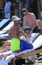 HAILEY and Justin BIEBER, LAUREN SCRUGGS, Jason Keneddy and Usher at a Lake in Idaho 07/05/2022