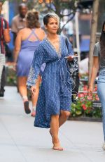 HALLE BERRY Heading to a Movie Set in New York 07/13/2022