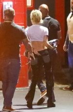 HALSEY Leaves Machine Gun Kelly