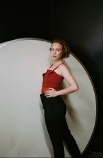 HANNAH EINBINDER for Contents Mode, Fall 2022