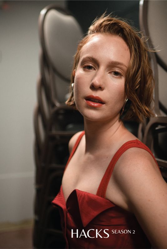 HANNAH EINBINDER for Contents Mode, Fall 2022