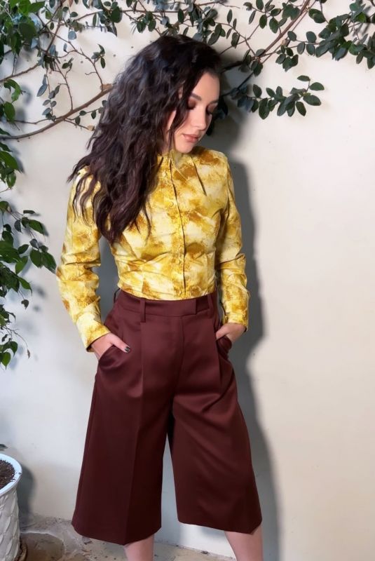 HANNAH MARKS - Instagram Photos 07/11/2022