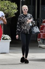 HEATHER RAE YOUNG Heading to Pilates Class in Newport Beach 07/20/2022