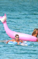 HEIDI KLUM on Vacation with Tom Kaulitz and His Brother Bill Kaulitz 07/27/2022