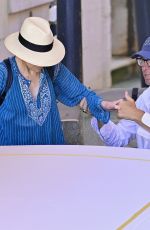 JANE FONDA and CANDICE BERGEN Board a Taxi Boat in Venice 07/10/2022