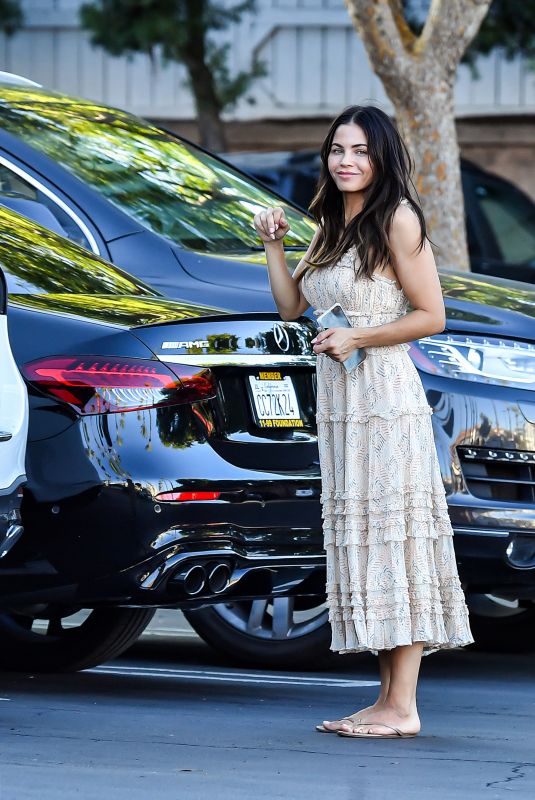 JENNA DEWAN Out Shopping in Los Angeles 06/30/2022