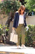 JENNIFER GARNER Arrives on the Set of The Last Thing He Told Me in Los Angeles 07/13/2022