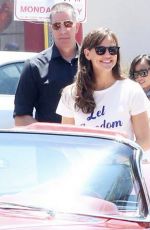 JENNIFER GARNER at 4th of July Parade in Pacific Palisades 07/04/2022