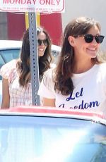 JENNIFER GARNER at 4th of July Parade in Pacific Palisades 07/04/2022
