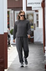 JENNIFER GARNER Out After a Workout with a Friend in Los Angeles 07/20/2022