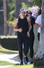 JENNIFER GARNER Out Jogging with Friends in Santa Monica 07/21/2022