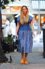 JENNIFER LAWRENCE Leaves Cafe Cluny Restaurant in New York 07/15/2022