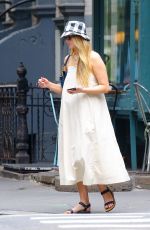 JENNIFER LAWRENCE Out and About in New York 07/29/2022