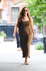 JENNIFER LAWRENCE Out with a Friend in New York 07/30/2022