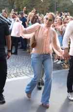 JENNIFER LOPEZ and Ben Affleck Arrives at Their Hotel in Paris 07/25/2022
