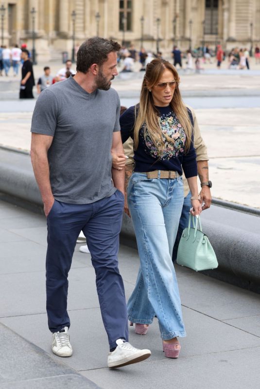 JENNIFER LOPEZ and Ben Affleck at Louvre Museum in Paris 07/26/2022