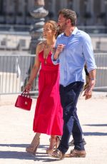 JENNIFER LOPEZ and Ben Sffleck are at Louvre Museum in Paris 07/24/2022