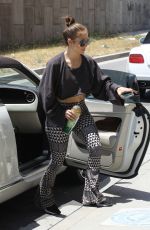 JENNIFER LOPEZ Arrives at a Dance Studio in Los Angeles 07/16/2022