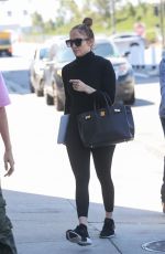 JENNIFER LOPEZ Arrives at a Gym in Los Angeles 07/19/2022