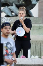 JODIE SWEETIN Hosts a #fuckthefourth Protest and Vigil in Hollywood 07/04/2022