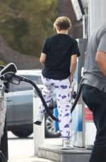JOJO SIWA at a Gas Station in Los Angeles 07/28/2022