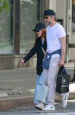 JULIANNE MOORE and Bart Freundlich Out in New York 06/30/2022