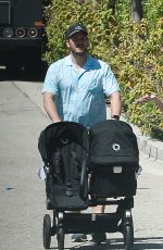 KATHERINE SCHWARZENEGGER and Chris Pratt Out in Los Angeles 06/30/2022