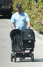 KATHERINE SCHWARZENEGGER and Chris Pratt Out in Los Angeles 06/30/2022
