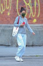KATIE HOLMES Out in New York 07/13/2022
