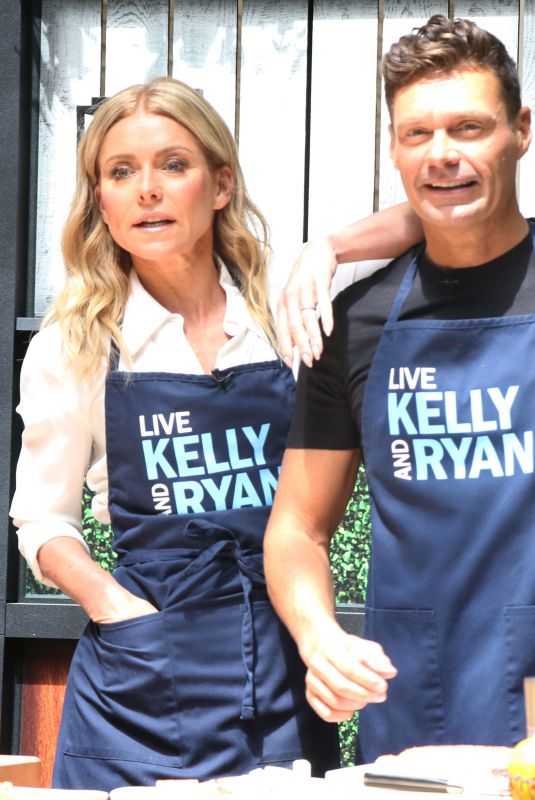KELLY RIPA Taping for Live Foodfluencer Friday Faceoff Live with Kelly and Ryan in New York 07/07/2022