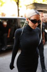 KIM KARDASHIAN Arrives at Balenciaga Fall/Winter 2022/2023 Haute-Couture Fashion Show in Paris 07/06/2022