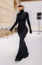 KIM KARDASHIAN Arrives at Balenciaga Fall/Winter 2022/2023 Haute-Couture Fashion Show in Paris 07/06/2022