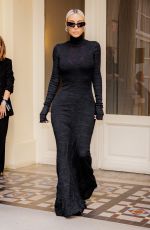 KIM KARDASHIAN Arrives at Balenciaga Fall/Winter 2022/2023 Haute-Couture Fashion Show in Paris 07/06/2022