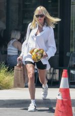 KIMBERLY STEWART Shopping for Goceries and Fresh Flowers in Los Angeles 07/09/2022