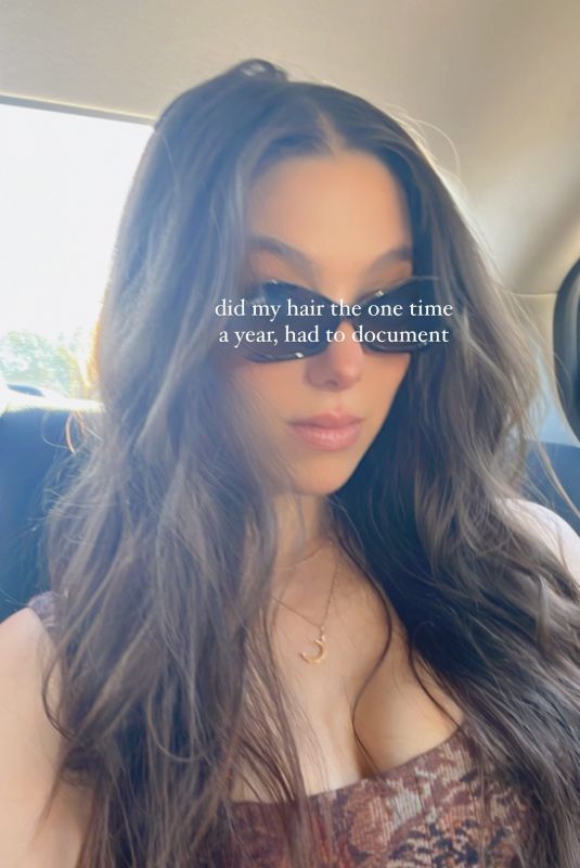 KIRA KOSARIN – Instagram Photos and Videos 07/10/2022