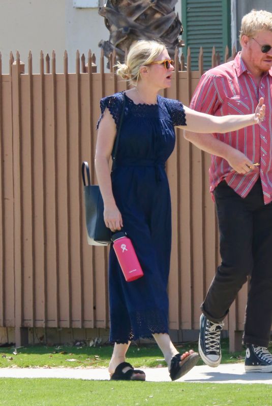 KIRSTEN DUNST and Jesse Plemmons Out for Lunch at Marie et Cie in Valley Village 07/25/2022