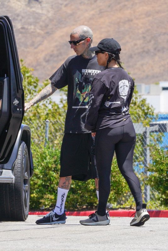 KOURTNEY KARDASHIAN and Travis Barker Heading to Erewhon Market in Calabasas 07/26/2022