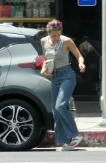 KRISTEN BELL Out for Lunch in Los Angeles 07/21/2022