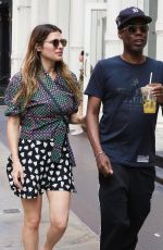 LAKE BELL and Chris Rock Out Shopping in New York 07/24/2022