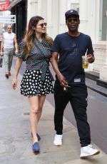 LAKE BELL and Chris Rock Out Shopping in New York 07/24/2022
