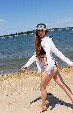 LARSEN THOMPSON - Instagram Photos and Videos 07/10/2022
