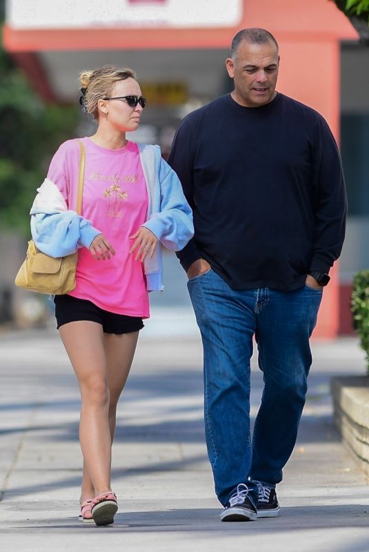 LILY-ROSE DEPP Out with Her Driver in Los Angeles 07/27/2022