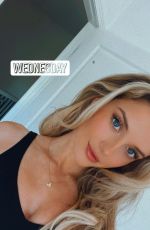 LINDSAY BREWER - Instagram Photos 06/30/2022