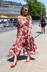 LIZZIE CUNDY Heading to Westfield in London 07/18/2022